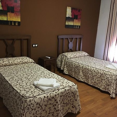 Hosteria Verahouse Хараіс-де-ла-Вера Екстер'єр фото